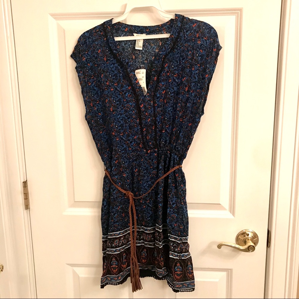 Ditsy boho short sleeve dress 🌻✌🏻 *LAST CALL*